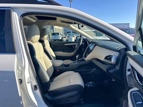 Certified 2025 Subaru Outback Limited image 27