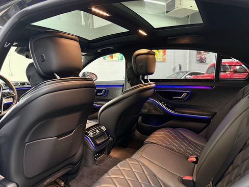 Used 2022 Mercedes-Benz S 580 4MATIC Sedan image 12