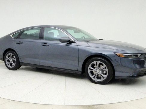 Used 2024 Honda Accord EX image 3