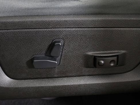 Used 2020 RAM 1500 Classic Warlock AWD/4WD image 32