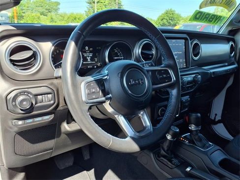 Certified 2022 Jeep Wrangler Unlimited Rubicon 4xe w/ Cold Weather Group image 20