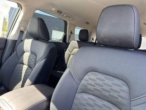 New 2026 Nissan Pathfinder SV AWD/4WD image 27