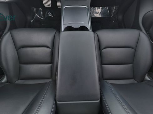 Used 2021 Tesla Model Y Performance image 24