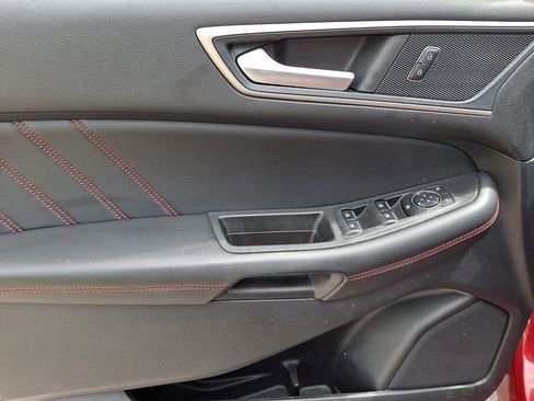 Used 2021 Ford Edge ST-Line FWD image 12