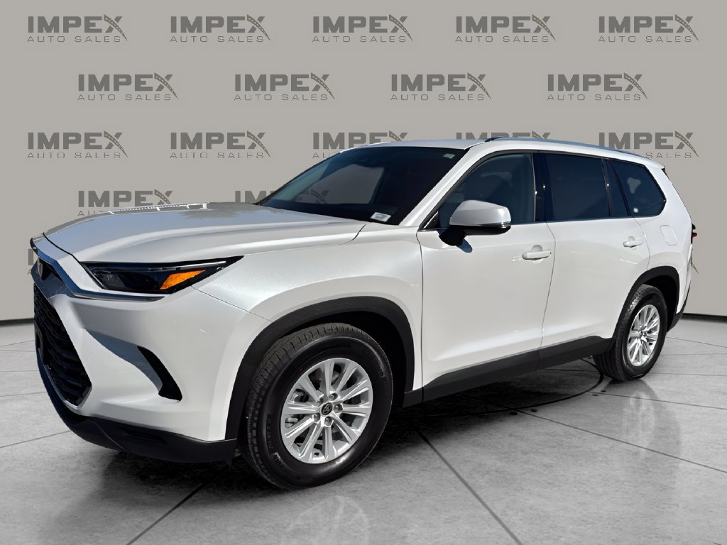 Used 2026 Toyota Grand Highlander XLE FWD image 1