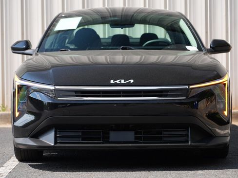 Used 2025 Kia K4 FWD image 6