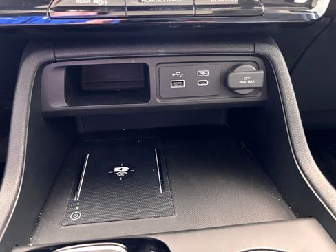 Used 2025 Honda Pilot Elite image 28