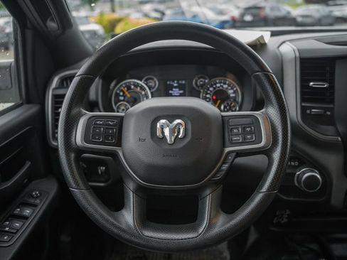 Used 2022 RAM 2500 Tradesman w/ Chrome Appearance Group AWD/4WD image 31