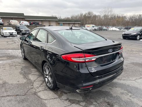 Used 2017 Ford Fusion SE w/ Equipment Group 201A image 8