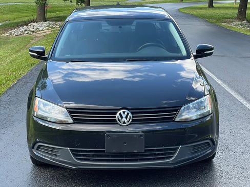 Used 2014 Volkswagen Jetta SE FWD image 2