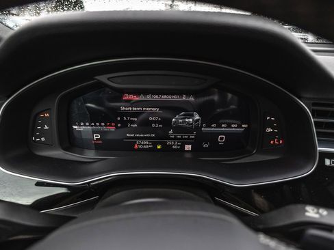 Used 2023 Audi Q8 Prestige w/ Prestige Package image 14