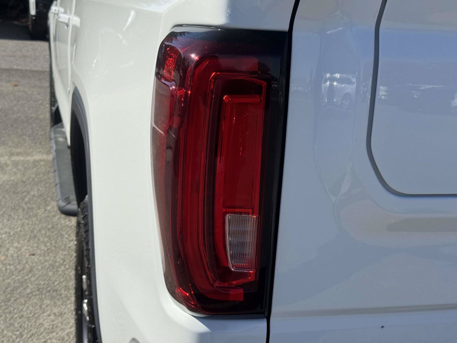 Used 2020 GMC Sierra 1500 AT4 w/ AT4 Premium Package AWD/4WD image 15