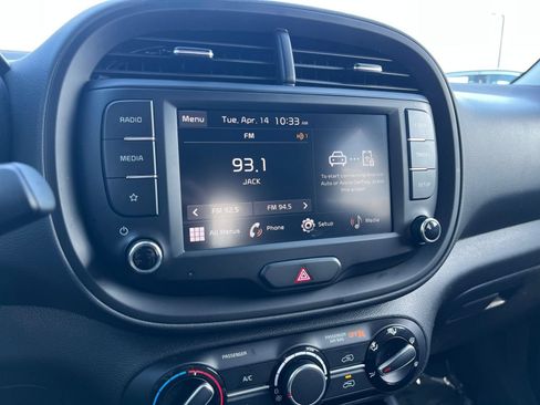Used 2025 Kia Soul LX w/ LX Technology Package FWD image 20