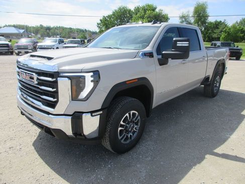 New 2026 GMC Sierra 2500 SLE w/ SLE Value Package; AWD/4WD image 11