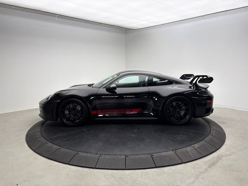 Certified 2025 Porsche 911 GT3 RWD image 2