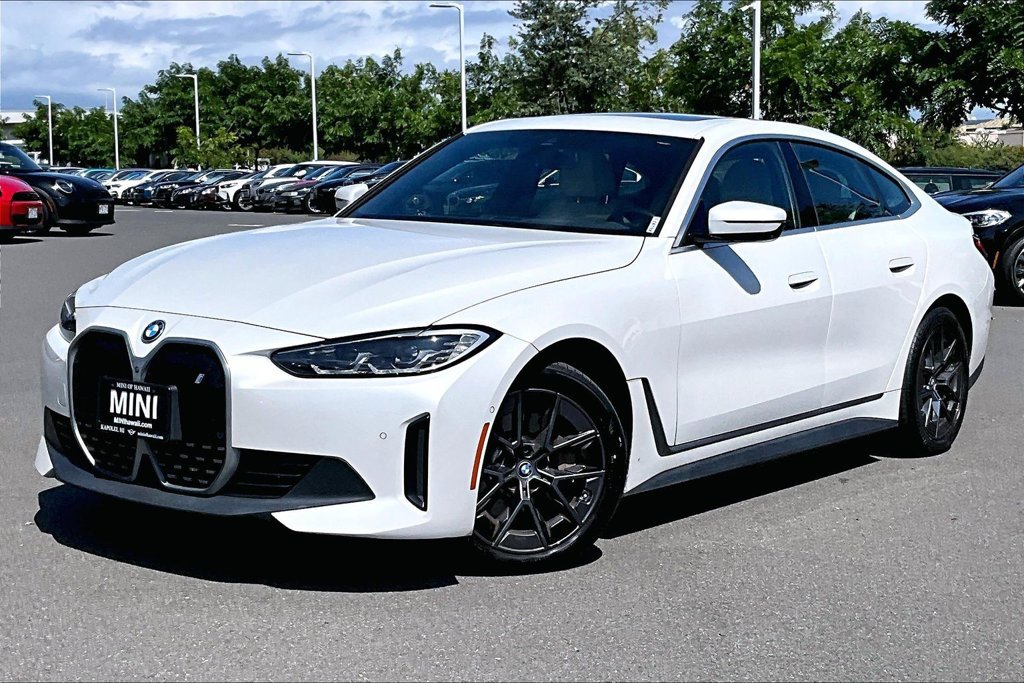 Used 2023 BMW i4 eDrive40 w/ Premium Package RWD image 2