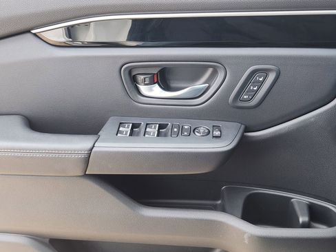 Certified 2024 Honda Pilot Touring image 26