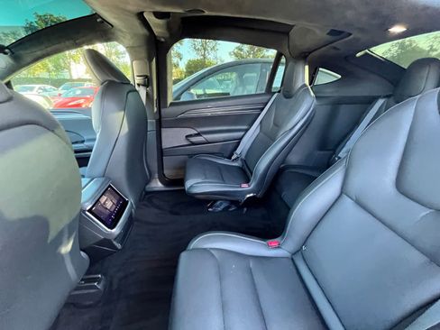 Used 2023 Tesla Model X Plaid image 8