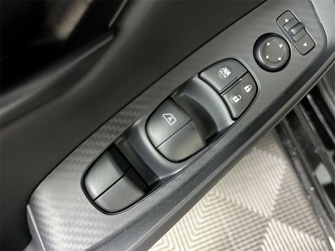 New 2025 Nissan Sentra S image 15