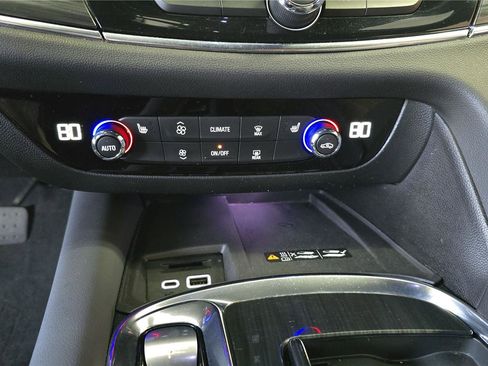 Used 2024 Buick Enclave Essence w/ LPO, Floor Liner Package image 20