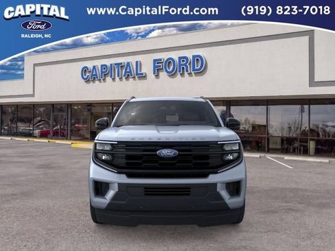 New 2026 Ford Expedition Active AWD/4WD image 6