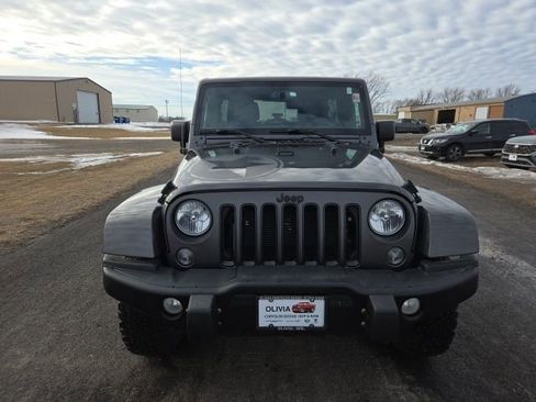 Used 2018 Jeep Wrangler Unlimited Sport image 2