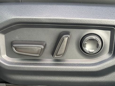 New 2026 Toyota Tundra Platinum image 9