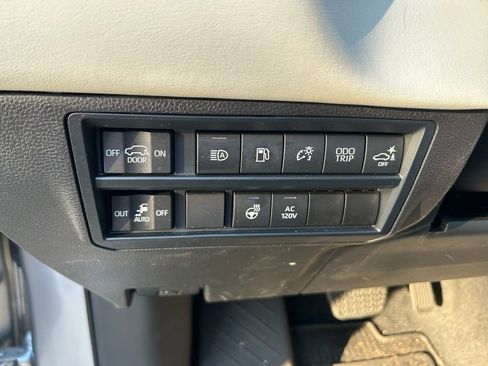 Certified 2024 Toyota Sequoia Capstone image 19