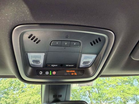 Certified 2023 Chevrolet Traverse LT AWD/4WD image 29