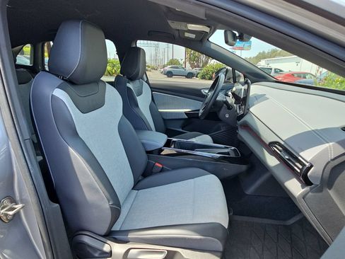 Used 2023 Volkswagen ID.4 Pro RWD image 10