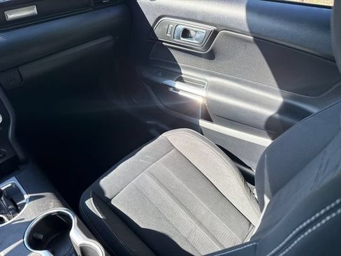 Used 2019 Ford Mustang Convertible RWD image 15