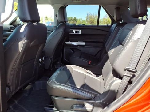 Used 2023 Ford Explorer XLT w/ Equipment Group 202A AWD/4WD image 11