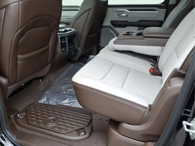 New 2026 RAM 1500 Laramie w/ Advanced Safety Group II AWD/4WD image 11