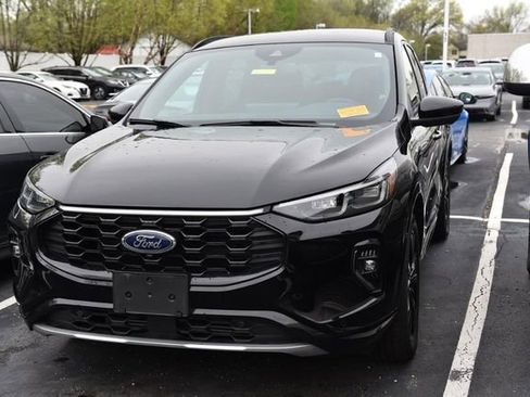 Used 2023 Ford Escape ST-Line Elite image 4