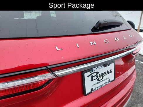 Used 2022 Lincoln Corsair Reserve w/ Equipment Group 201A image 15