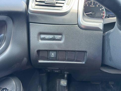 Used 2016 Nissan Murano S w/ Cargo Package AWD/4WD image 14