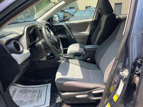 Used 2013 Toyota RAV4 LE FWD image 20