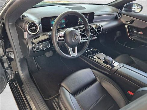 Used 2020 Mercedes-Benz CLA 250 image 10