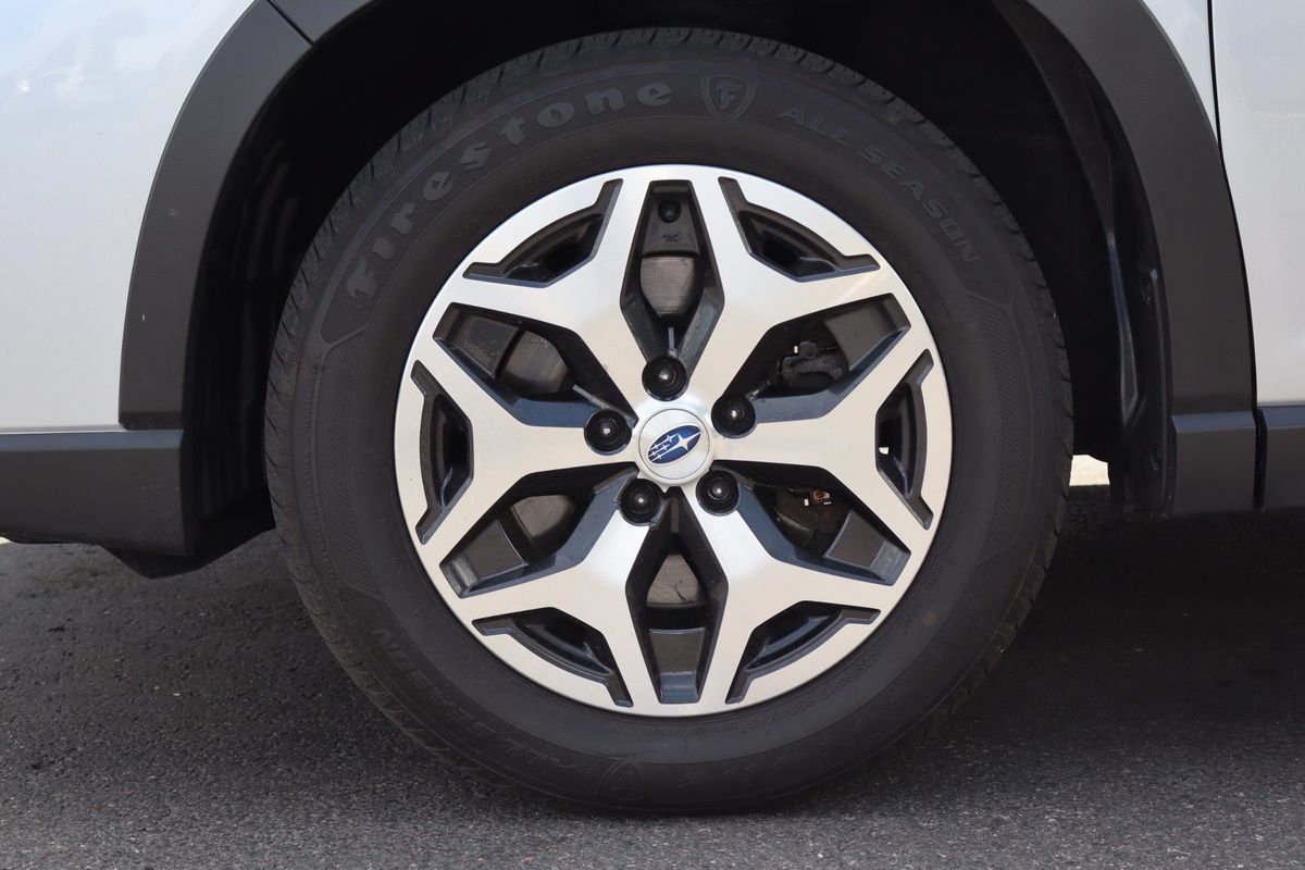 Used 2021 Subaru Forester Premium AWD/4WD image 28