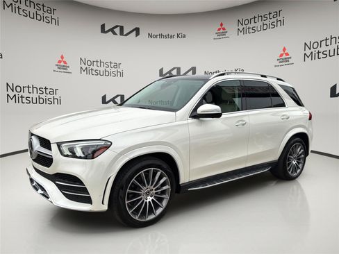 Used 2023 Mercedes-Benz GLE 450 4MATIC w/ AMG Line Exterior image 2