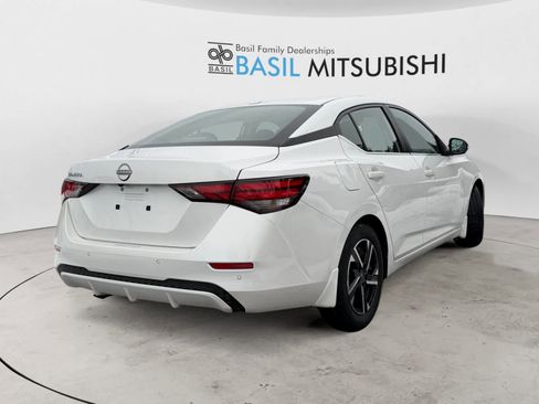 Used 2025 Nissan Sentra SV image 5