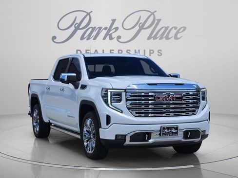 Used 2023 GMC Sierra 1500 Denali w/ Denali Reserve Package RWD image 4
