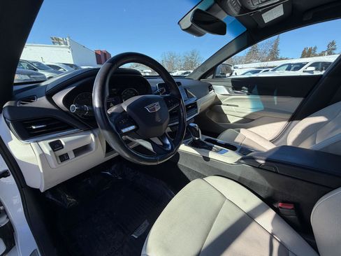 Used 2021 Cadillac CT4 Premium Luxury image 11