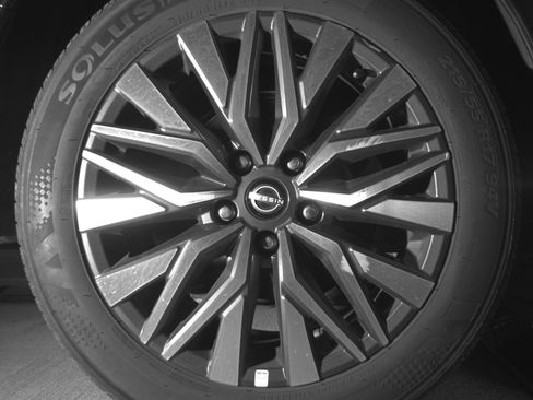 Used 2025 Nissan Altima 2.5 SV image 15