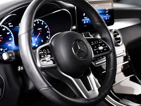 Certified 2022 Mercedes-Benz GLC 300 image 19