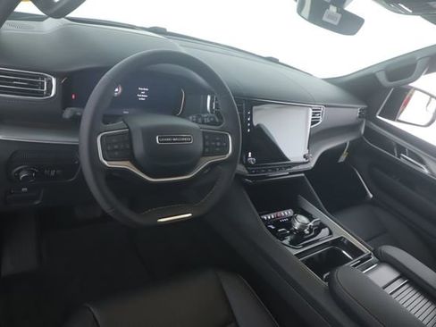 New 2026 Jeep Grand Wagoneer Limited AWD/4WD image 18