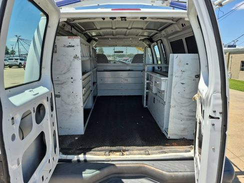 Used 2006 Ford E-150 and Econoline 150 RWD image 16