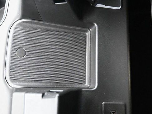 Used 2023 GMC Sierra 1500 SLT w/ SLT Premium Package image 34