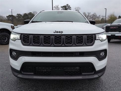 New 2026 Jeep Compass Latitude image 8
