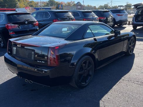 Used 2004 Cadillac XLR image 35